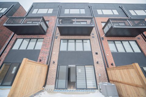 Photo 5 at 22 Chestnut Court, Rural Aurora, Aurora