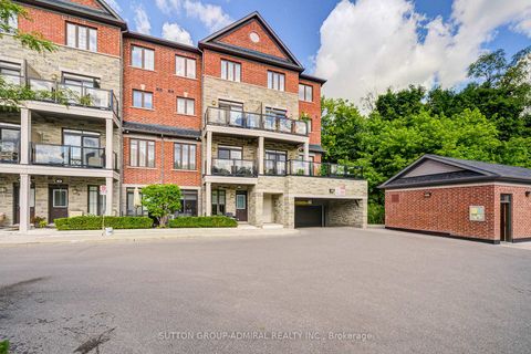 Photo 1 at 3 - 196 Pine Grove Road, Islington Woods, Vaughan