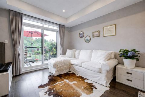 Photo 5 at 3 - 196 Pine Grove Road, Islington Woods, Vaughan