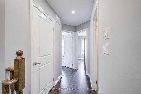 Photo 17 at 3 - 196 Pine Grove Road, Islington Woods, Vaughan