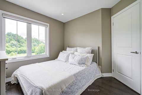 Photo 18 at 3 - 196 Pine Grove Road, Islington Woods, Vaughan