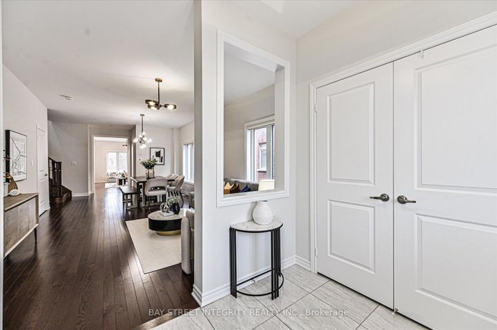 Photo 3 at 45 Portage Avenue, Oak Ridges, Richmond Hill