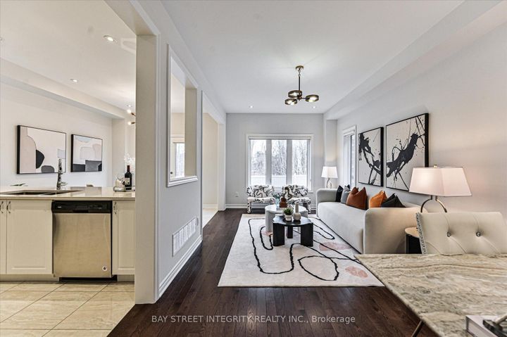 Photo 11 at 45 Portage Avenue, Oak Ridges, Richmond Hill