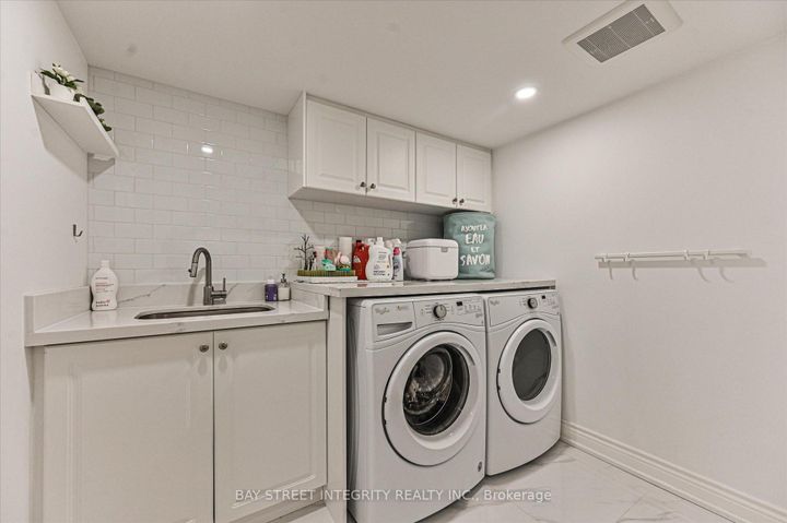 Photo 43 at 45 Portage Avenue, Oak Ridges, Richmond Hill