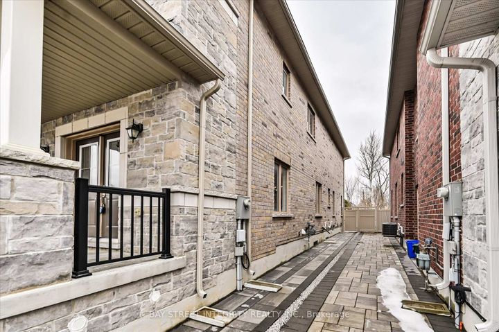 Photo 44 at 45 Portage Avenue, Oak Ridges, Richmond Hill