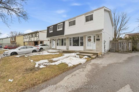 Photo 2 at 85 Ormond Drive, Samac, Oshawa