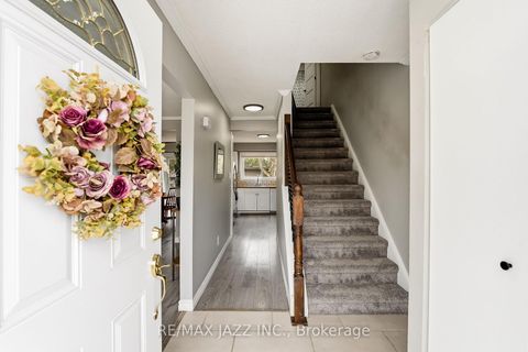 Photo 7 at 85 Ormond Drive, Samac, Oshawa