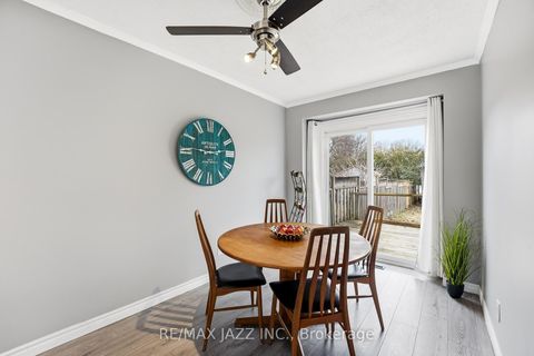 Photo 13 at 85 Ormond Drive, Samac, Oshawa