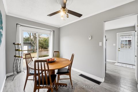 Photo 14 at 85 Ormond Drive, Samac, Oshawa