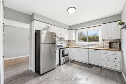 Photo 18 at 85 Ormond Drive, Samac, Oshawa