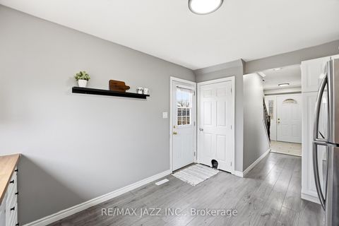 Photo 21 at 85 Ormond Drive, Samac, Oshawa