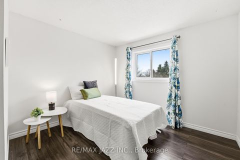 Photo 26 at 85 Ormond Drive, Samac, Oshawa