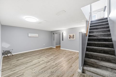 Photo 29 at 85 Ormond Drive, Samac, Oshawa