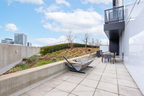 Photo 5 at 711 - 170 Bayview Avenue, Waterfront Communities C8, Toronto