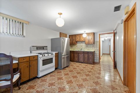 Photo 26 at 28 Fred Bland Crescent, Eglinton East, Toronto