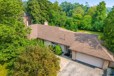 Photo 9 at 55 Bywood Drive, Rosethorn, Toronto