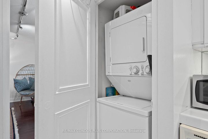 Photo 17 at 511 - 2045 Lake Shore Boulevard W, Mimico, Toronto