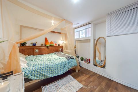 Photo 33 at 46 Lorindale Avenue, Lawrence Park North, Toronto