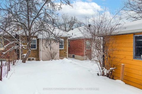 Photo 35 at 46 Lorindale Avenue, Lawrence Park North, Toronto