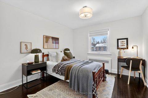 Photo 13 at 58 Belvedere Boulevard W, Kingsway South, Toronto