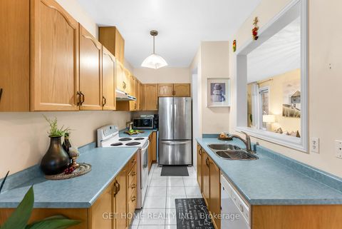 Photo 13 at 14 Mourning Dove Crescent, Malvern, Toronto