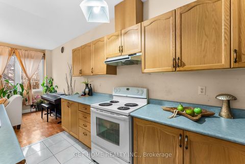 Photo 15 at 14 Mourning Dove Crescent, Malvern, Toronto