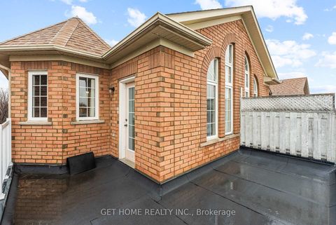 Photo 23 at 14 Mourning Dove Crescent, Malvern, Toronto