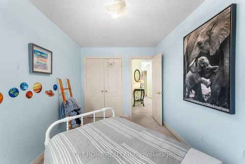 Photo 33 at 14 Mourning Dove Crescent, Malvern, Toronto