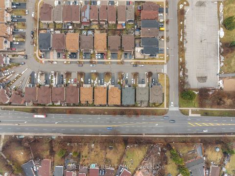 Photo 48 at 14 Mourning Dove Crescent, Malvern, Toronto