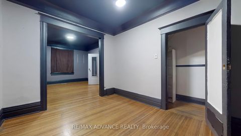 Photo 5 at 82A Augusta Avenue, Chinatown, Toronto