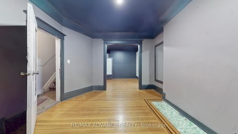 Photo 11 at 82A Augusta Avenue, Chinatown, Toronto