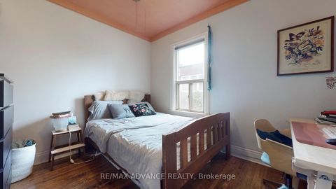 Photo 24 at 82A Augusta Avenue, Chinatown, Toronto