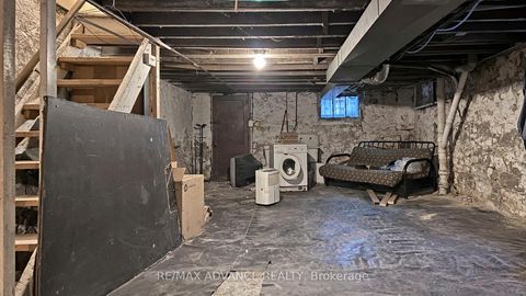 Photo 35 at 82A Augusta Avenue, Chinatown, Toronto