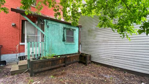 Photo 37 at 82A Augusta Avenue, Chinatown, Toronto