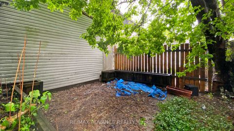 Photo 38 at 82A Augusta Avenue, Chinatown, Toronto