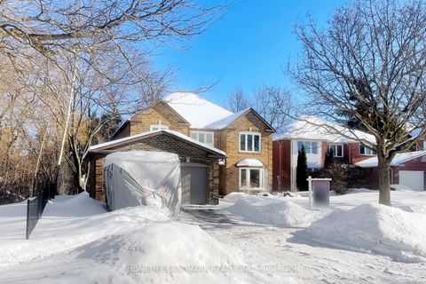 Photo 1 at 16 Willis Drive, Aurora Highlands, Aurora