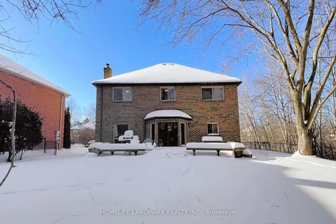 Photo 31 at 16 Willis Drive, Aurora Highlands, Aurora