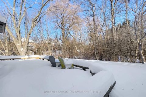 Photo 34 at 16 Willis Drive, Aurora Highlands, Aurora