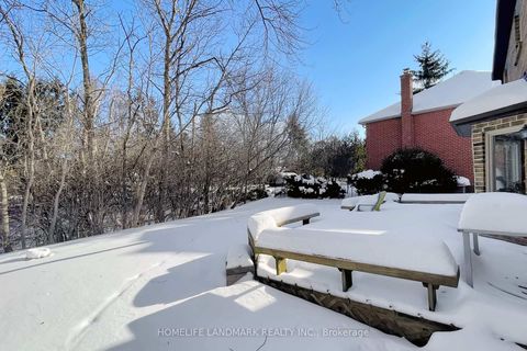 Photo 35 at 16 Willis Drive, Aurora Highlands, Aurora