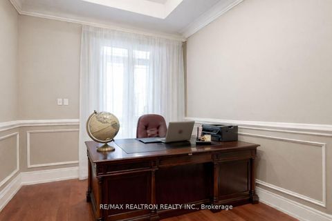 Photo 5 at 5 Long Hill Drive, Jefferson, Richmond Hill