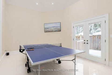 Photo 17 at 5 Long Hill Drive, Jefferson, Richmond Hill