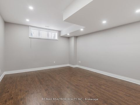 Photo 32 at 5 Long Hill Drive, Jefferson, Richmond Hill