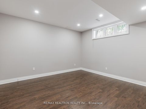 Photo 33 at 5 Long Hill Drive, Jefferson, Richmond Hill