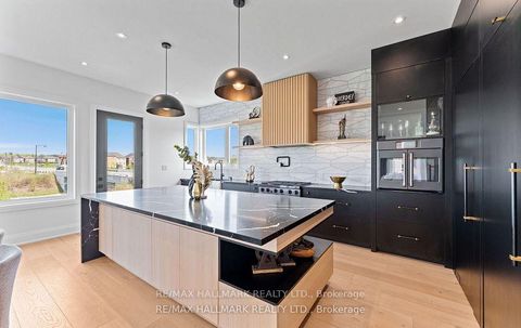 Photo 13 at 88 Cosford Street, Bayview Northeast, Aurora