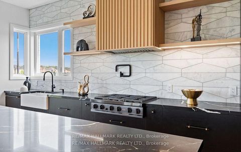 Photo 14 at 88 Cosford Street, Bayview Northeast, Aurora