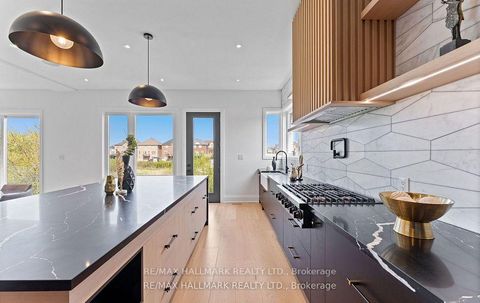 Photo 15 at 88 Cosford Street, Bayview Northeast, Aurora