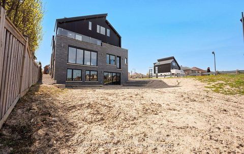 Photo 43 at 119 Pointon Street, Bayview Northeast, Aurora