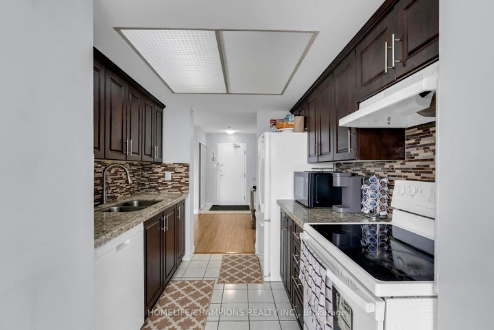 Photo 19 at 1403 - 5 Rowntree Road, Jamestown, Toronto