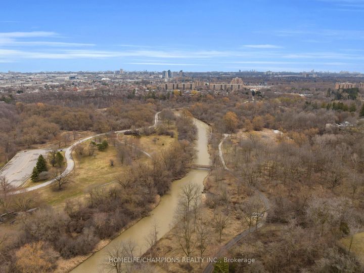 Photo 40 at 1403 - 5 Rowntree Road, Jamestown, Toronto