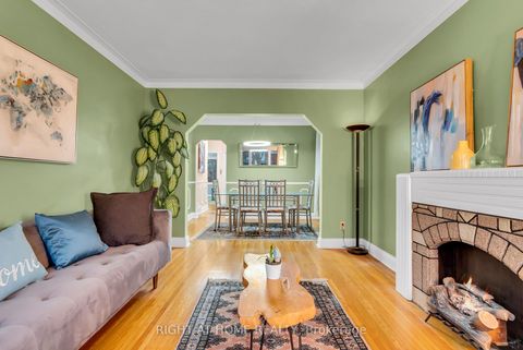 Photo 13 at 702 Pharmacy Avenue, Birchmount, Toronto